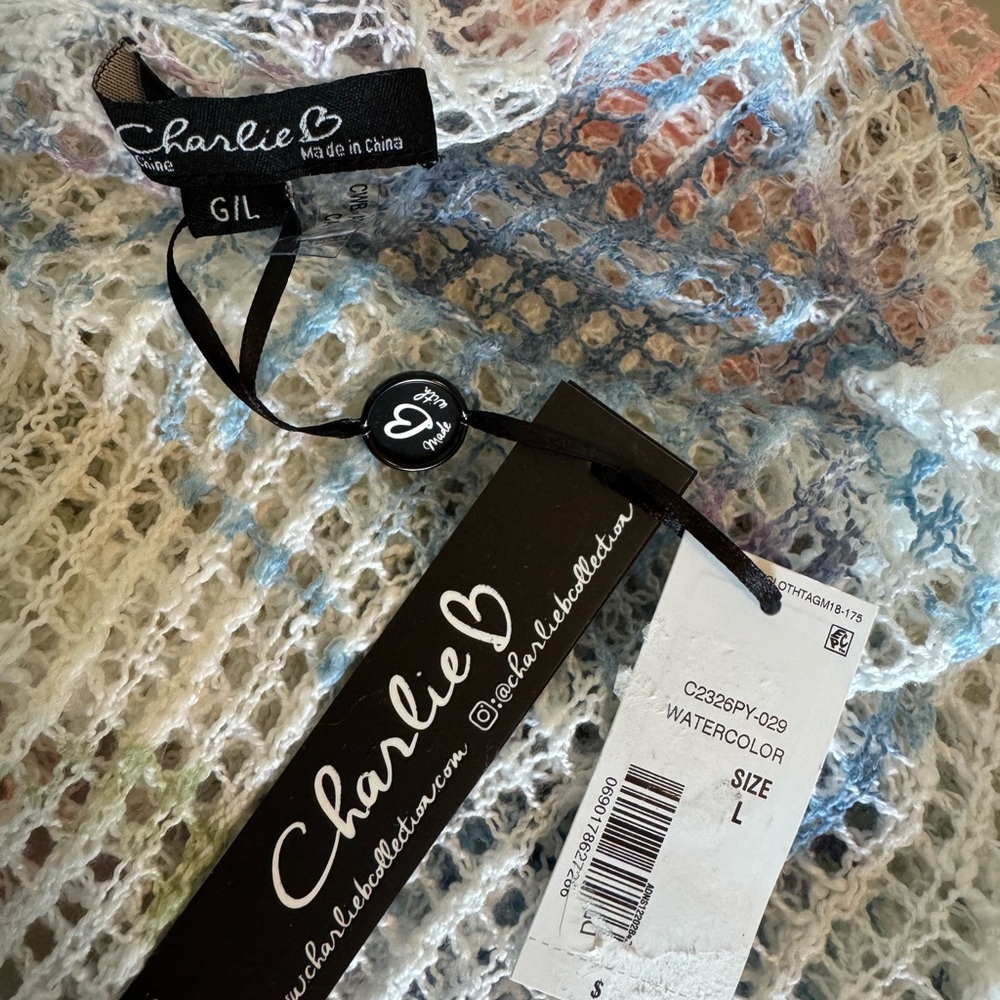 Charlies Fishnet Crochet Long Sleeve - Picture 6 of 6